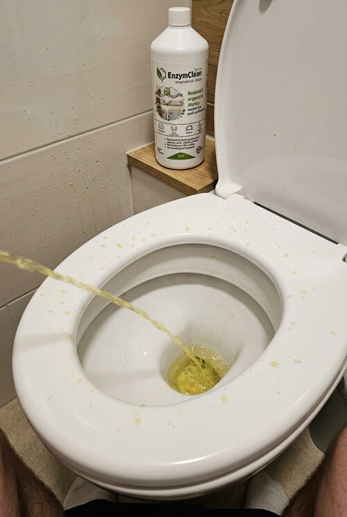 moč záchod enzymclean special (1)